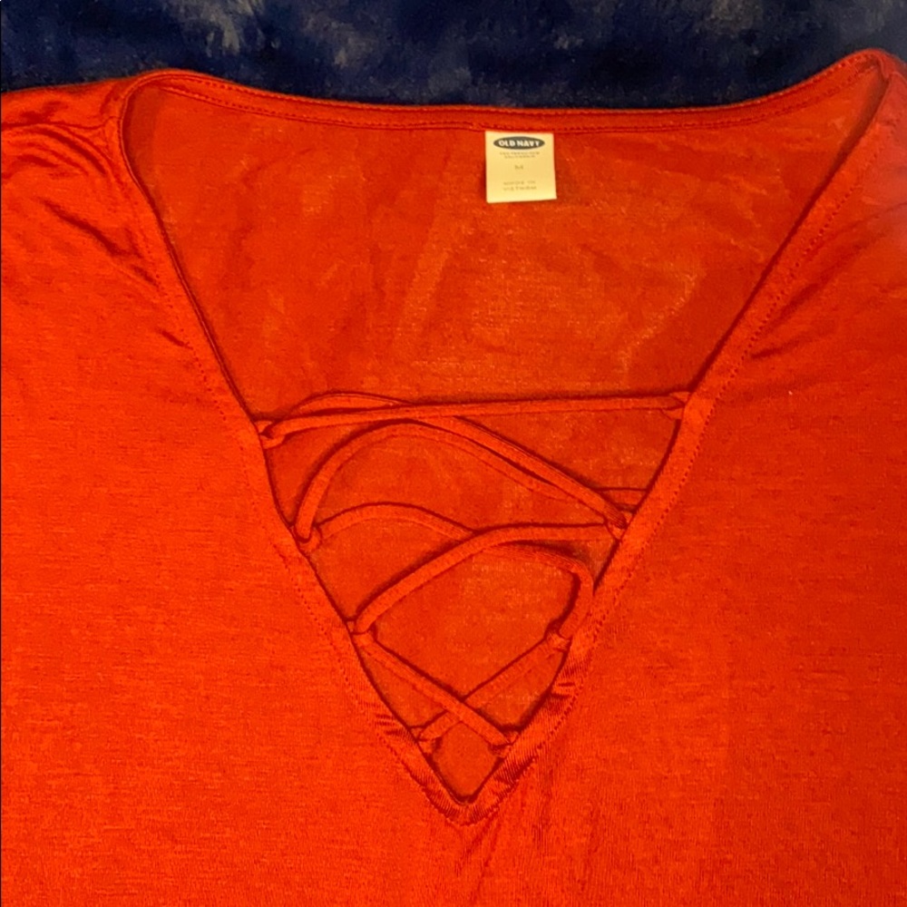 🌟🌟🌟OLD NAVY. CRISS CROSS NECKLINE. Longer & Loose Fit - Picture 2 of 9